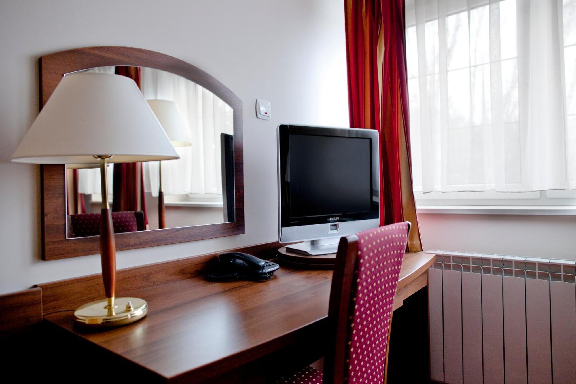 Wola Ducka Hotel Relaks מראה חיצוני תמונה