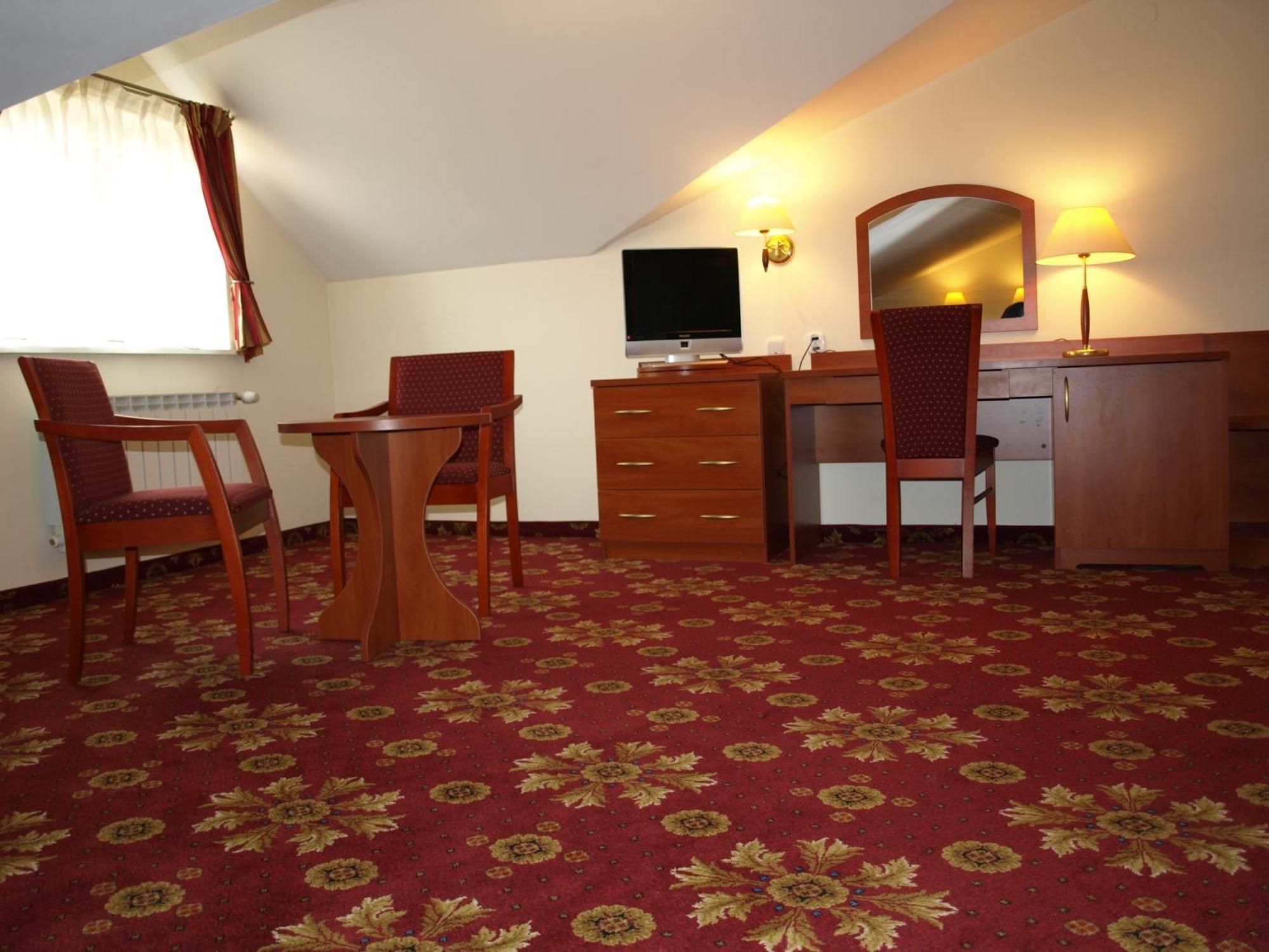Wola Ducka Hotel Relaks מראה חיצוני תמונה