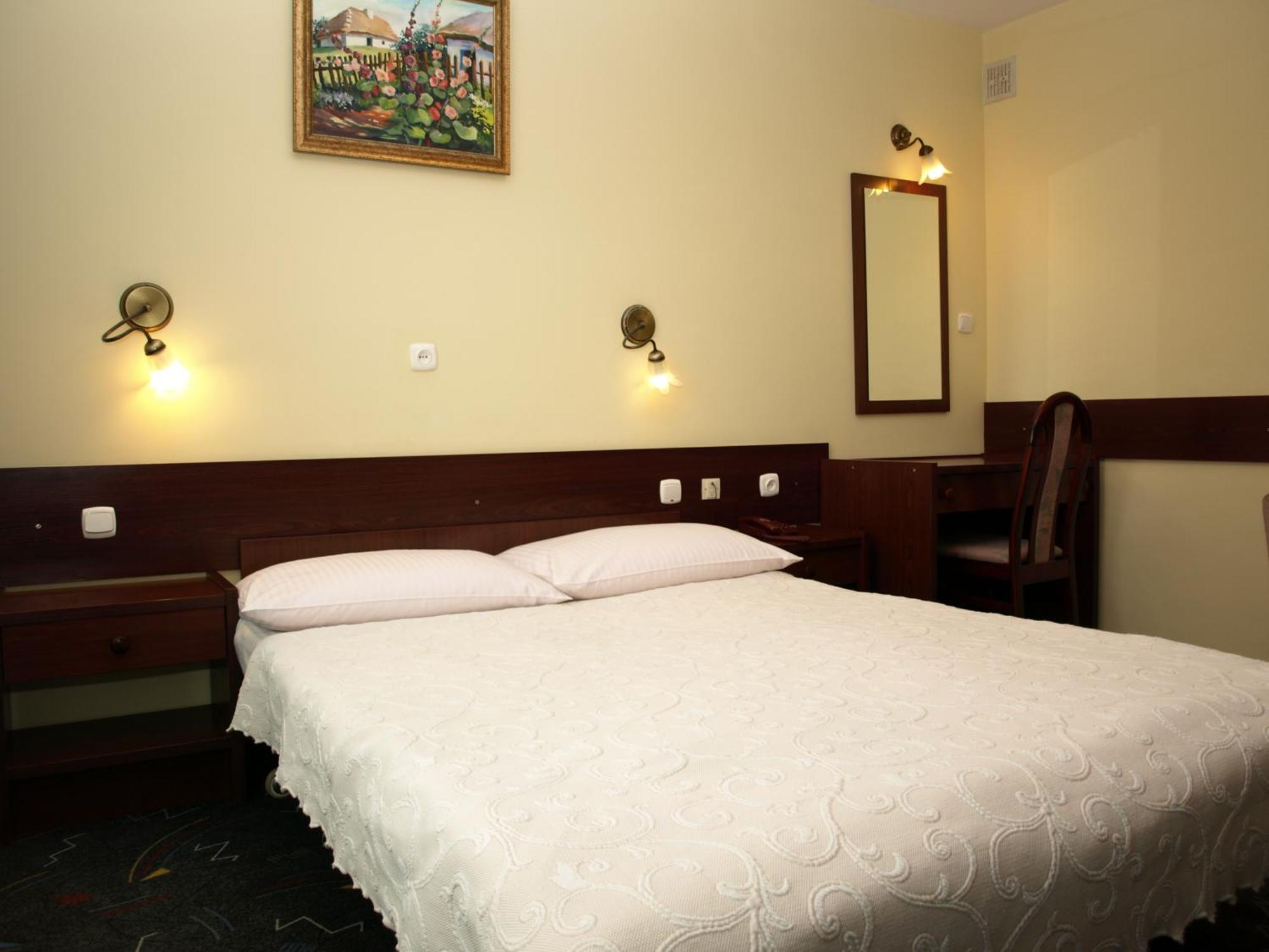 Wola Ducka Hotel Relaks מראה חיצוני תמונה