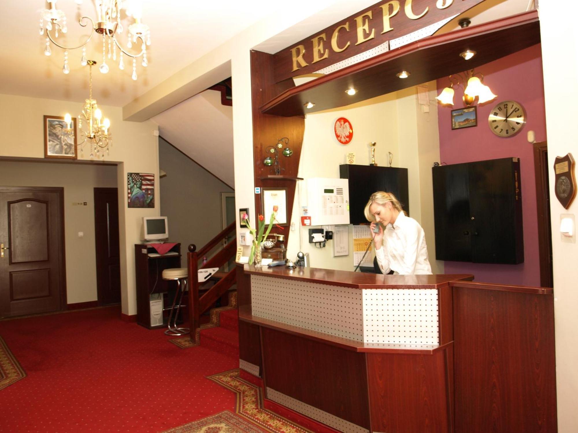 Wola Ducka Hotel Relaks מראה חיצוני תמונה