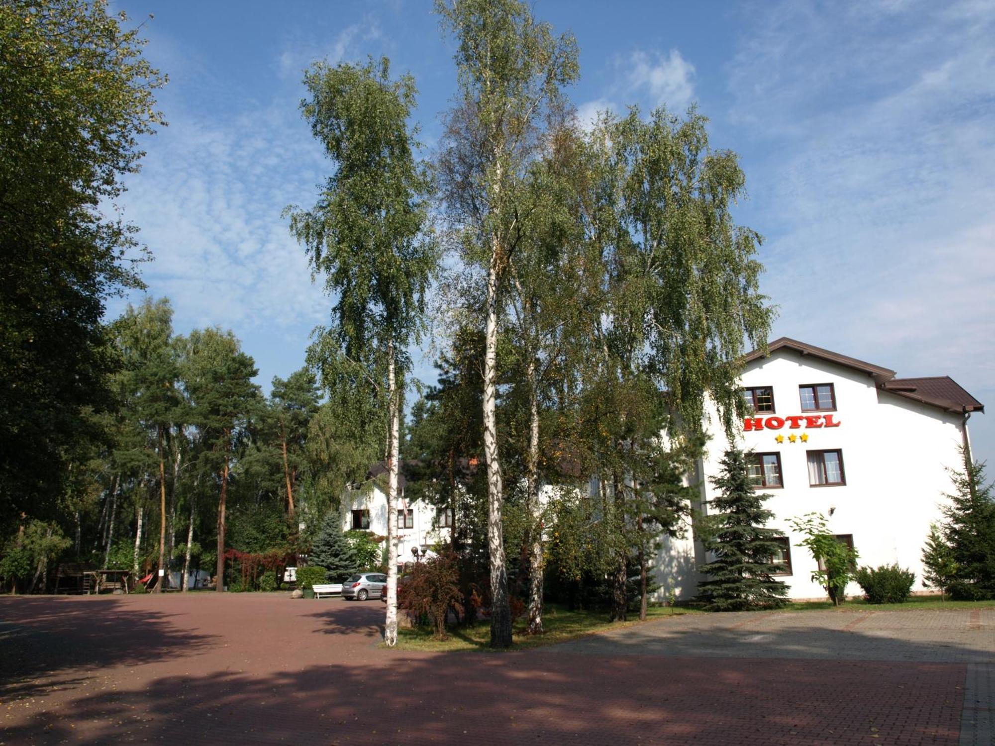 Wola Ducka Hotel Relaks מראה חיצוני תמונה